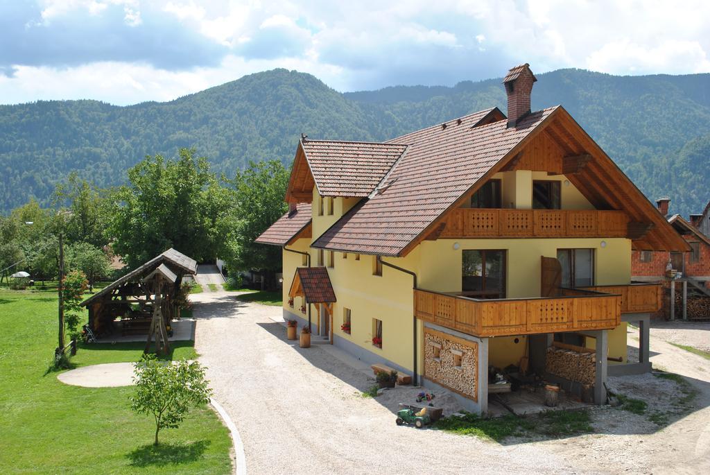 Farm Holidays Povsin Bled Bagian luar foto